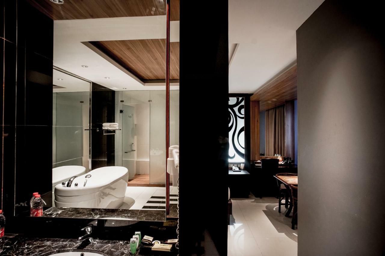 Hotel Asri Plaza Asia Tasikmalaya Zewnętrze zdjęcie