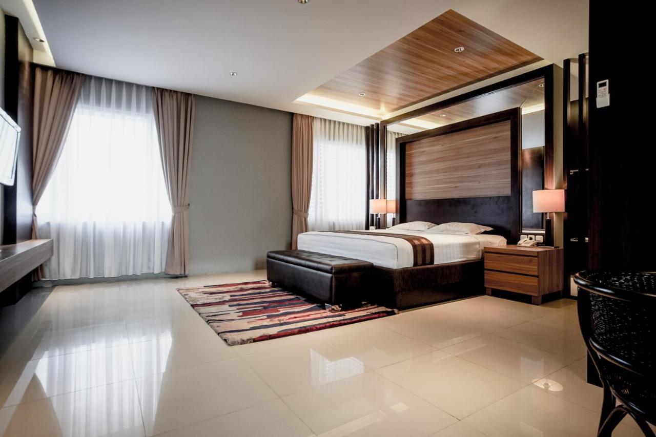 Hotel Asri Plaza Asia Tasikmalaya Zewnętrze zdjęcie
